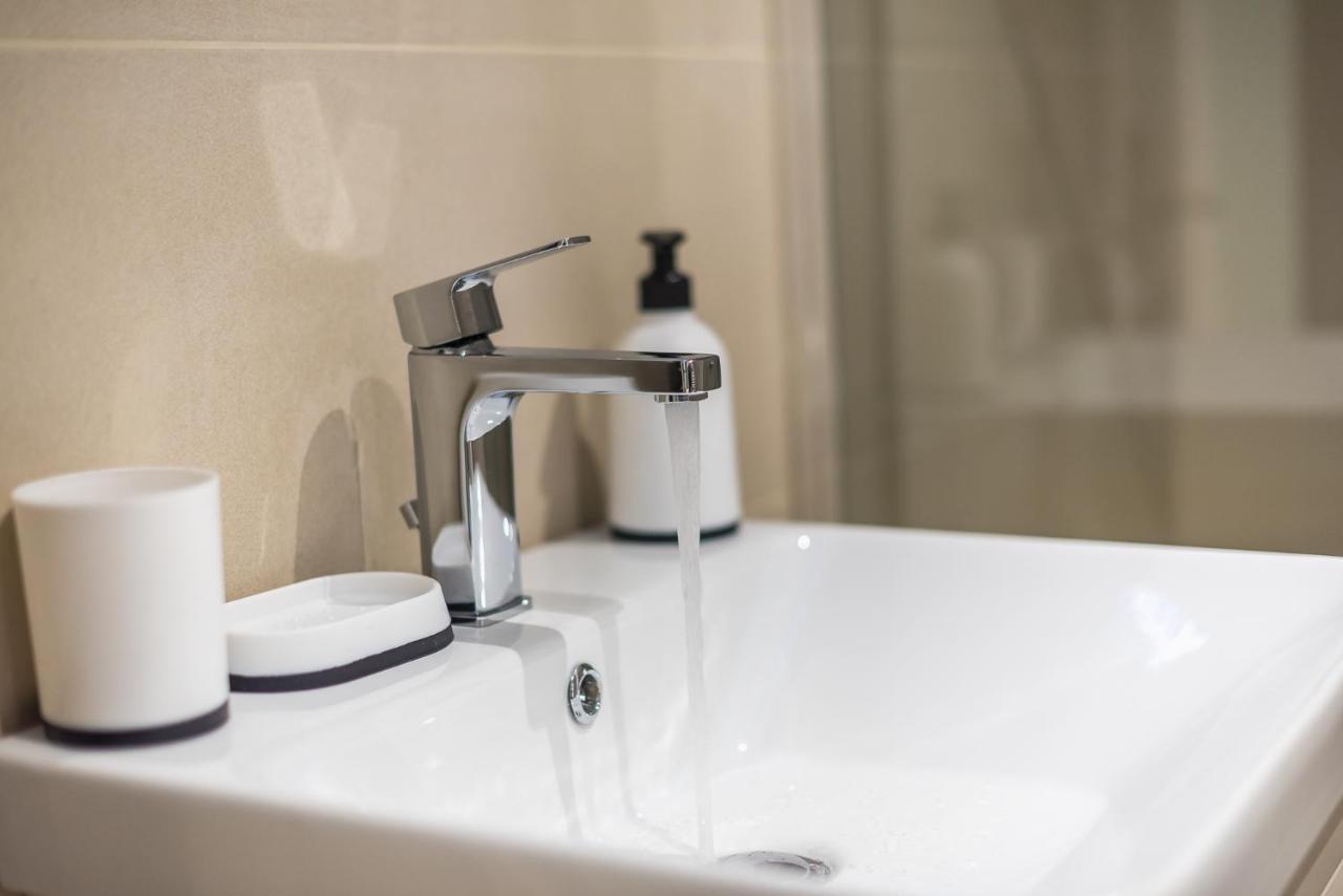 Stylish Urban Suites Athena Bagian luar foto